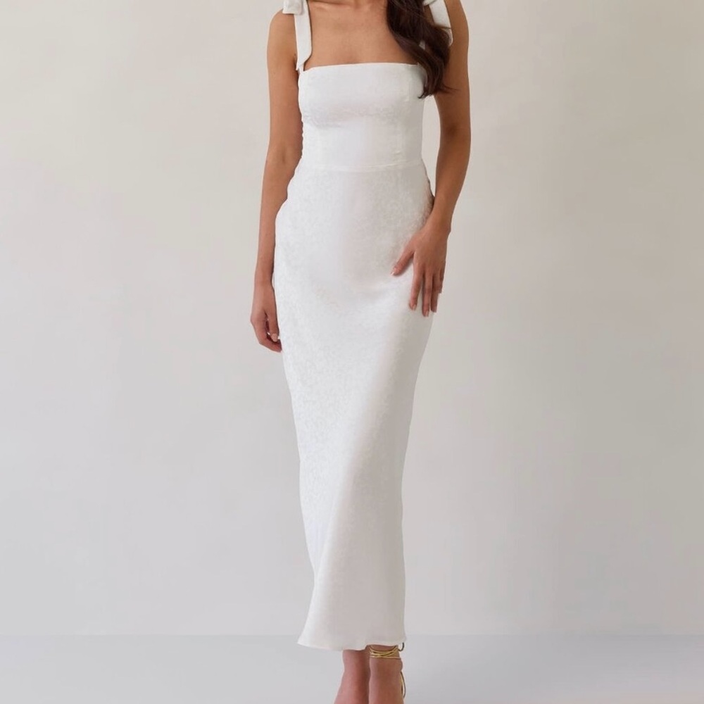 Park & Fifth Dalton Dress in White